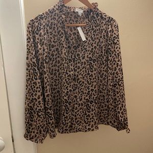 Leopard blouse with ruffle neck